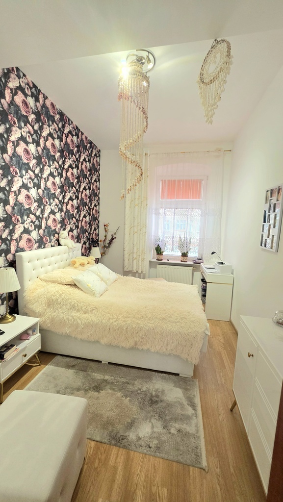 Centrum, I piętro, miejsce parkingowe (12)