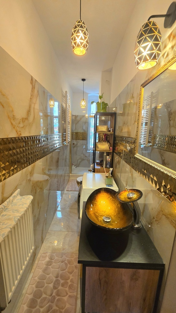 Centrum, I piętro, miejsce parkingowe (5)