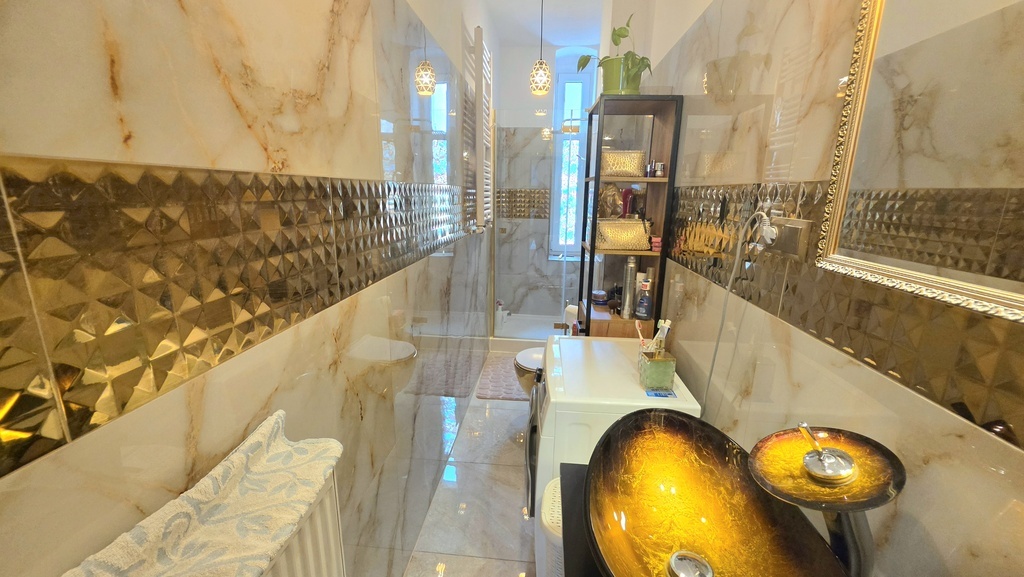 Centrum, I piętro, miejsce parkingowe (14)