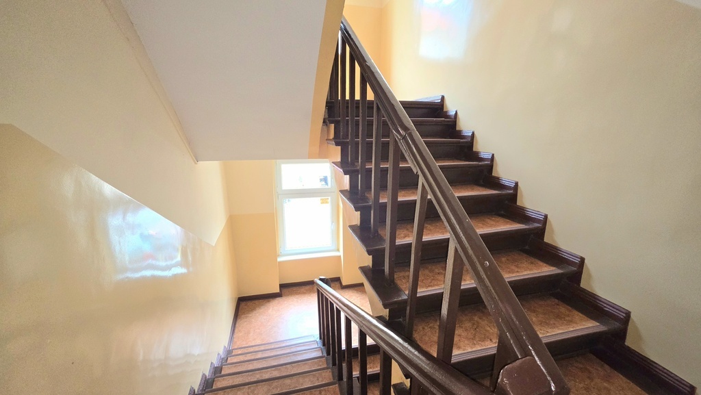 Centrum, I piętro, miejsce parkingowe (8)