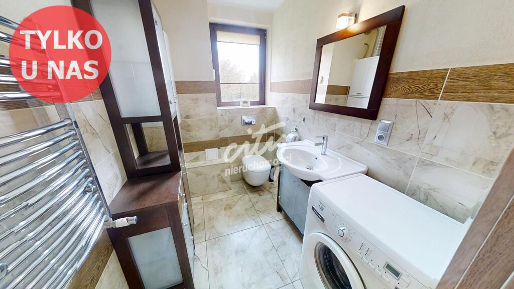 Dom bliźniaczy w cichym, zielonym zakątku (12)