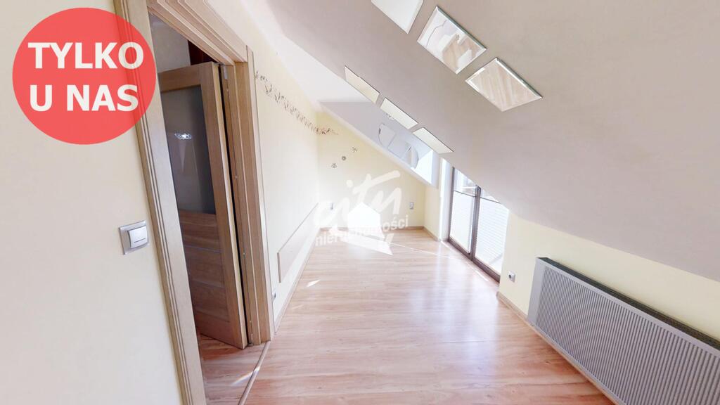 Dom bliźniaczy w cichym, zielonym zakątku (17)