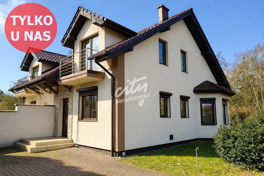 Dom bliźniaczy w cichym, zielonym zakątku (1)