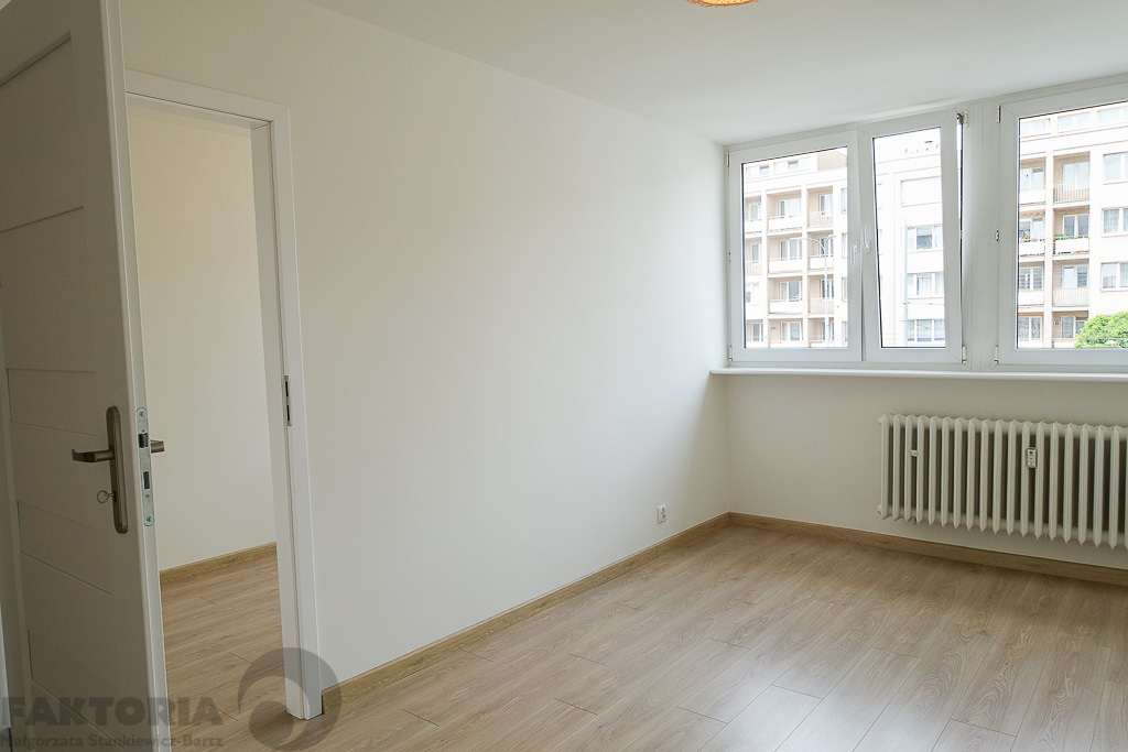 Pl. Rodła 2 pokoje 34,5 m2 po remoncie, II p. (6)