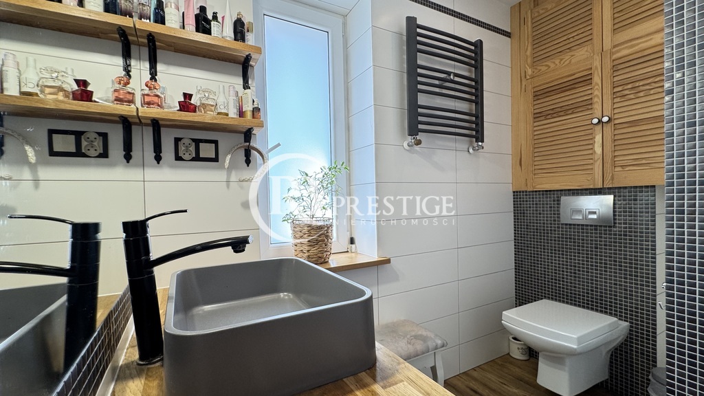 Dom nad jeziorem Szadzko - własna linia brzegowa (9)