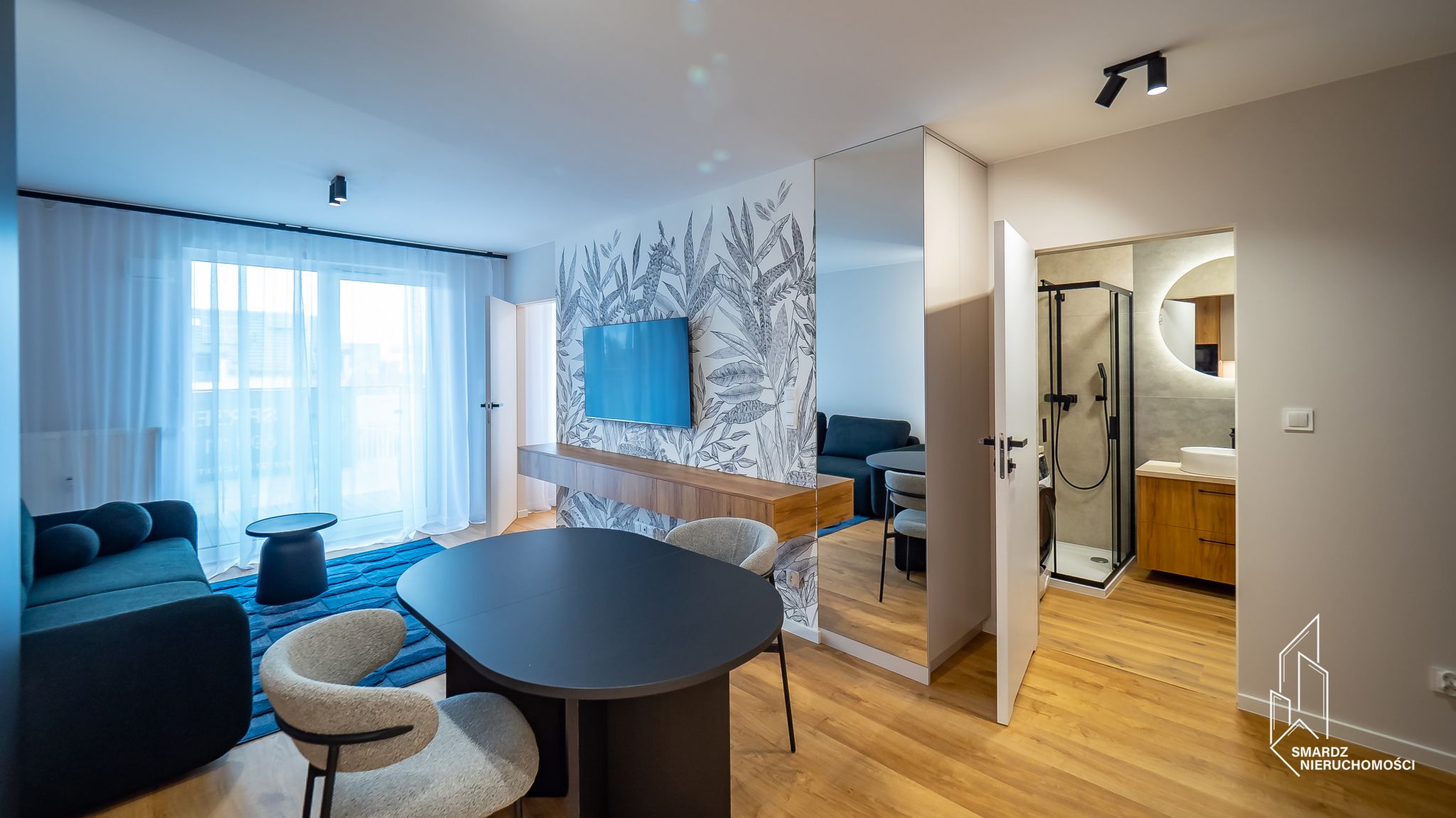 Gotowe do zamieszkania, w pełni umeblowane 2 pokojowe mieszkanie. (30)