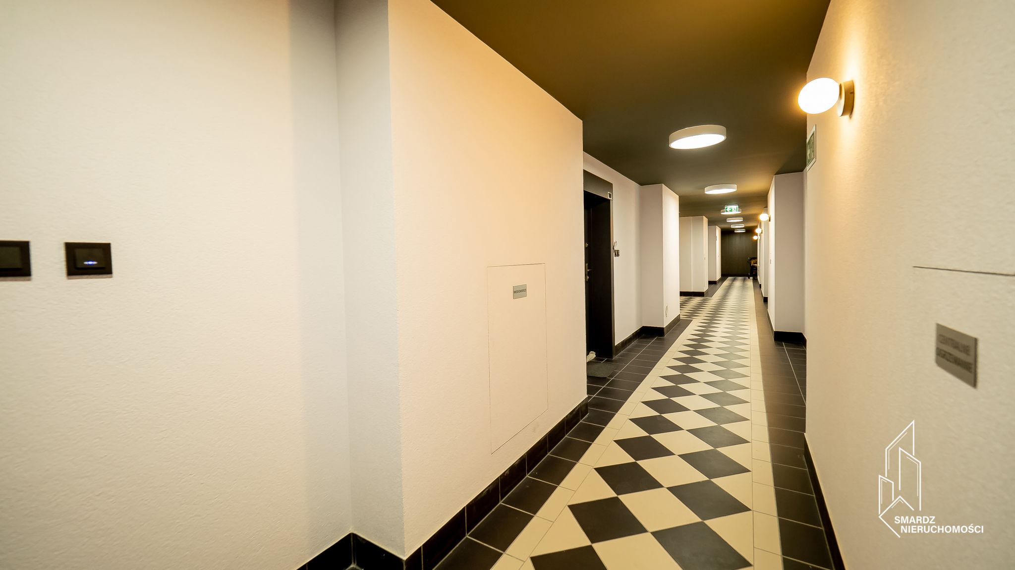 Gotowe do zamieszkania, w pełni umeblowane 2 pokojowe mieszkanie. (150)