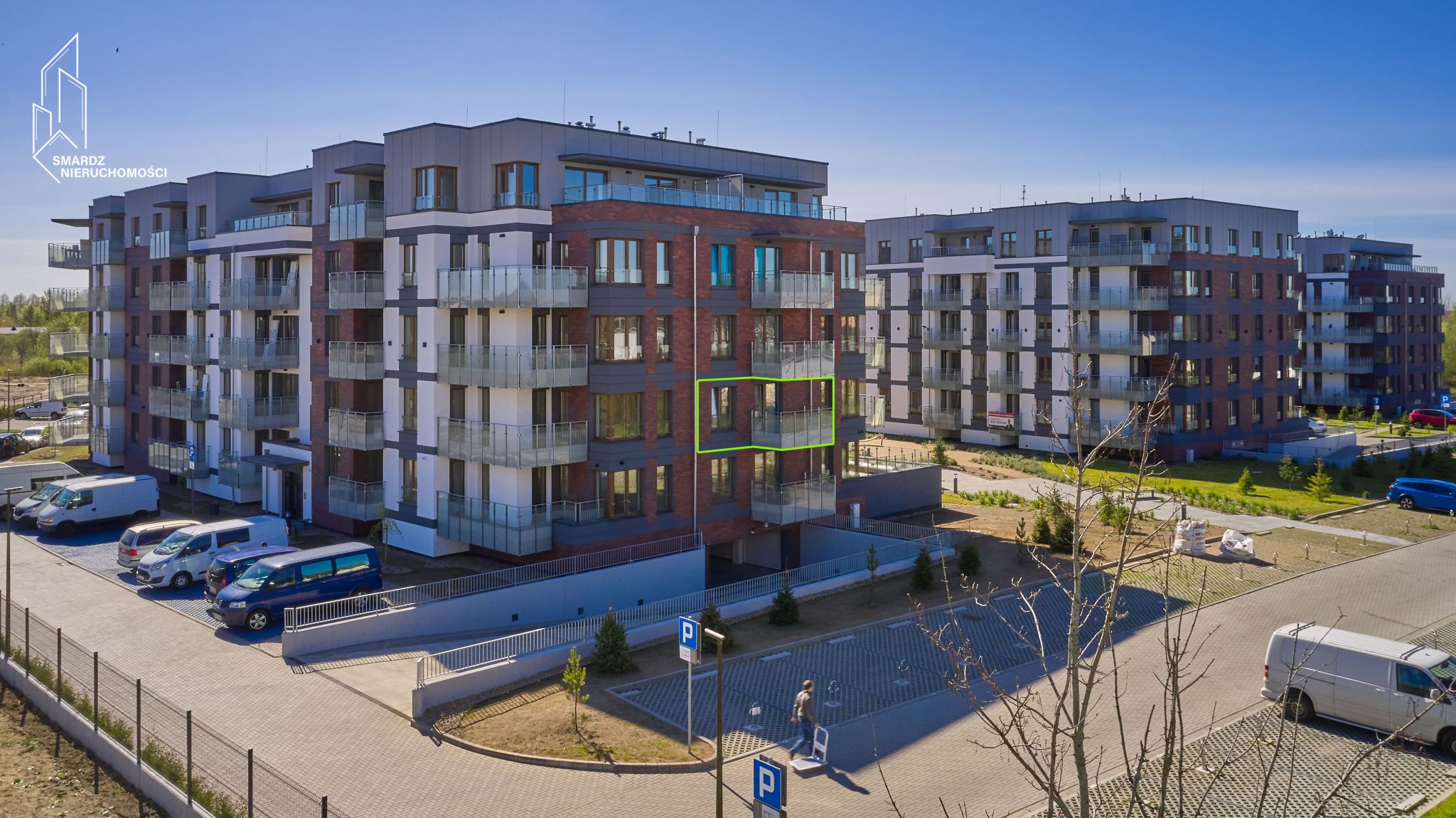 Gotowe do zamieszkania, w pełni umeblowane 2 pokojowe mieszkanie. (180)