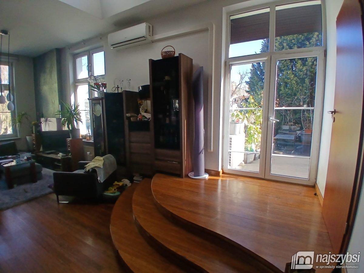 KOŁOBRZEG-WYJATKOWY APARTAMENT RODZINNY Z TARASEM  (8)