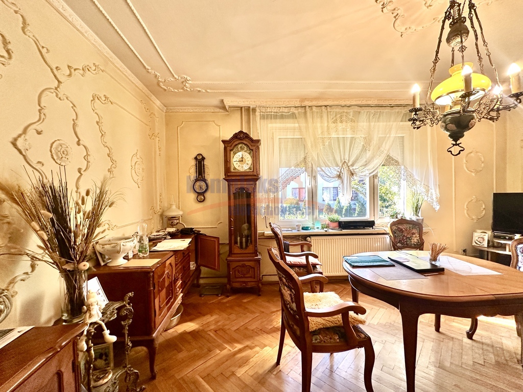 Dom w atrakcyjnej lokalizacji (2)