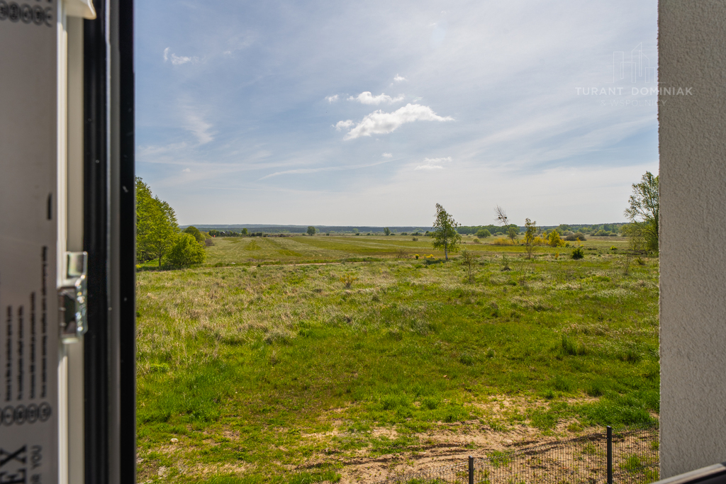 Urokliwy dom z garażem dwustanowiskowym (4)