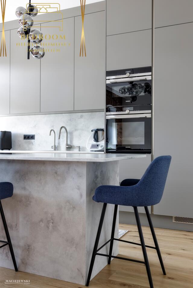 Mieszkanie na 2 piętrze apartamentowca przy Placu wolności w centrum (11)