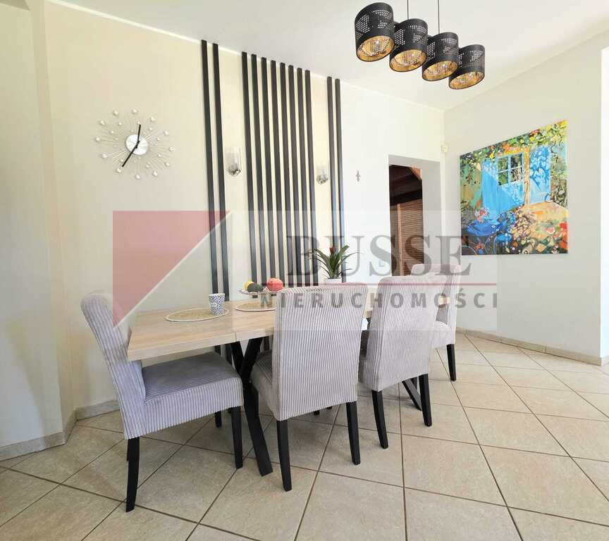 Dom przy ścianie lasu na dużej działce! (8)