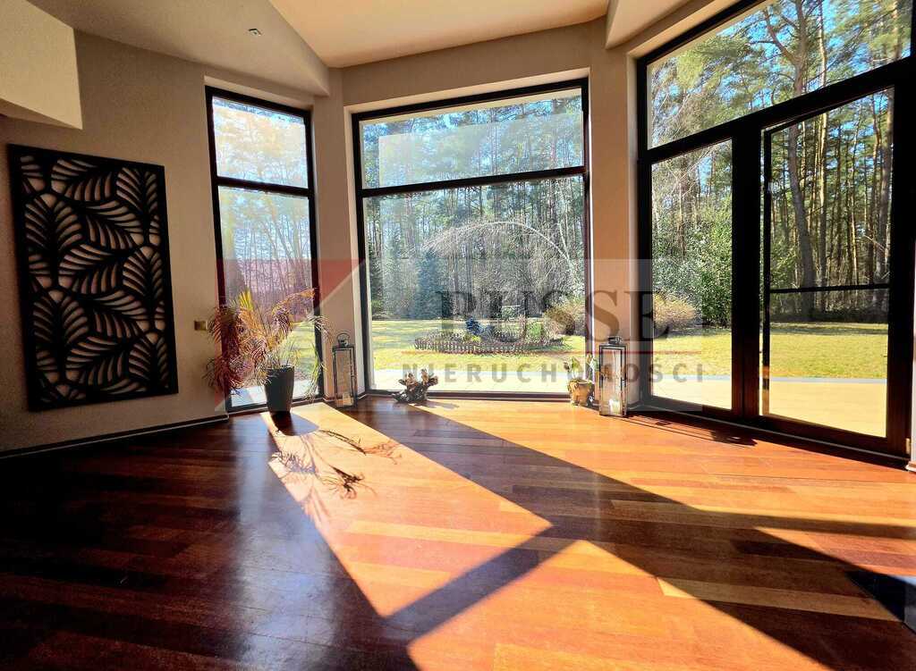 Dom przy ścianie lasu na dużej działce! (5)