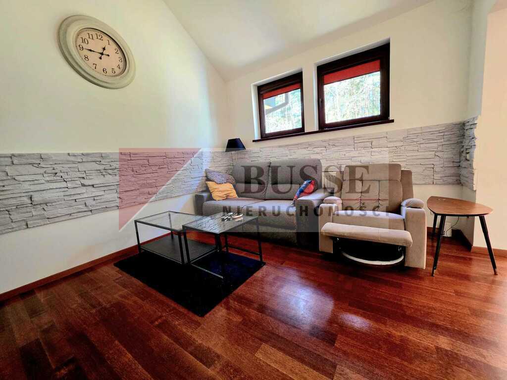 Dom przy ścianie lasu na dużej działce! (11)