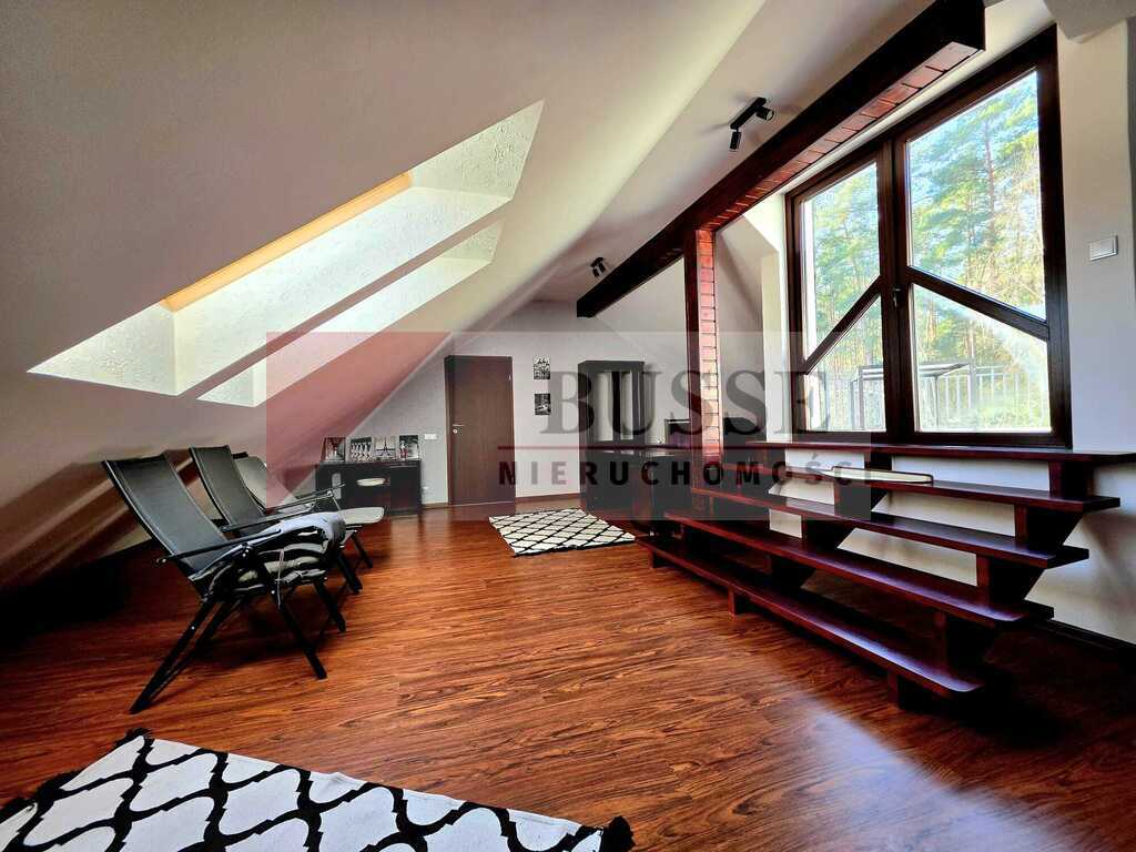 Dom przy ścianie lasu na dużej działce! (13)