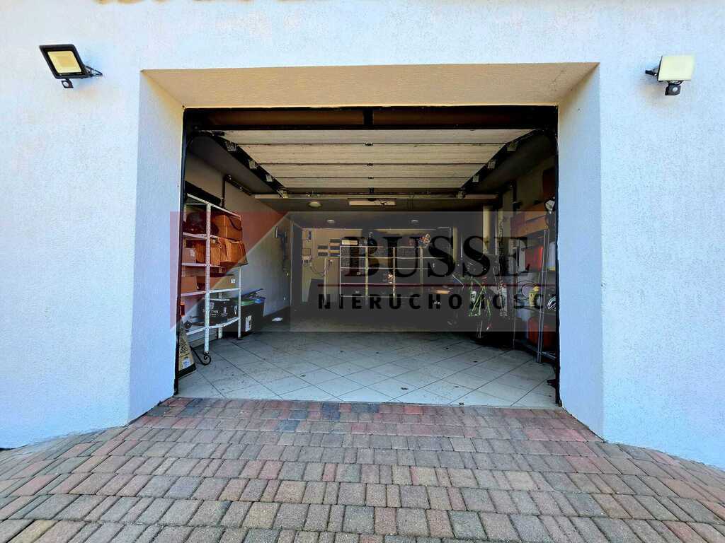 Dom przy ścianie lasu na dużej działce! (16)