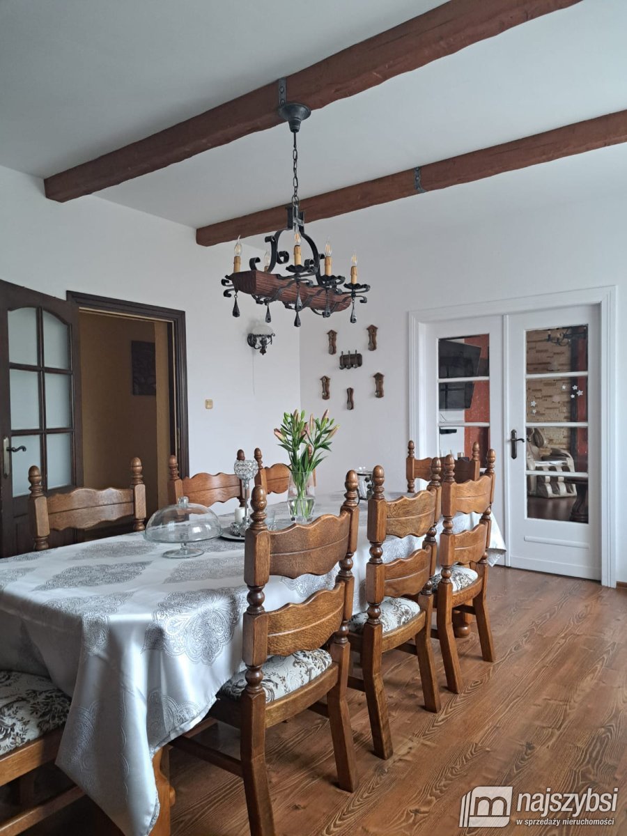 Krzywin -  dom wolnostojący z dużą działką (1)