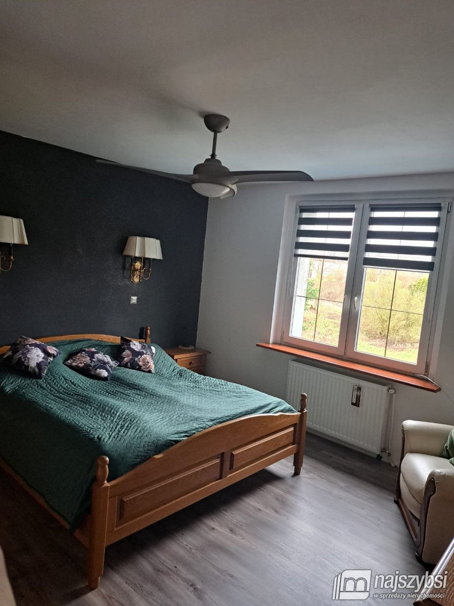 Krzywin -  dom wolnostojący z dużą działką (12)