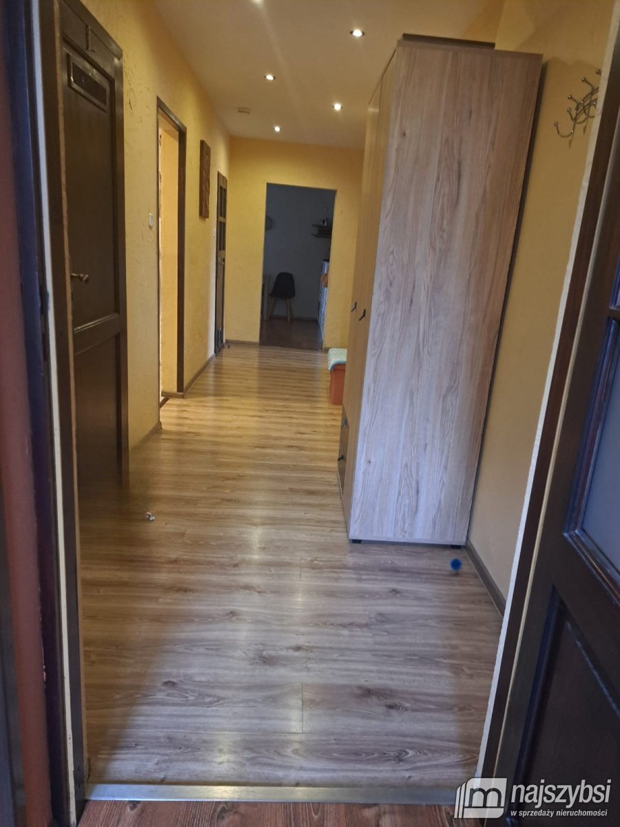 Krzywin -  dom wolnostojący z dużą działką (13)