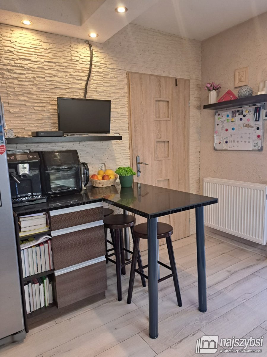 Krzywin -  dom wolnostojący z dużą działką (3)