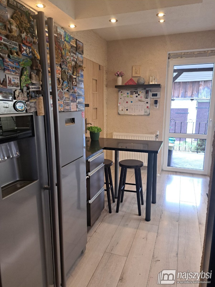 Krzywin -  dom wolnostojący z dużą działką (4)