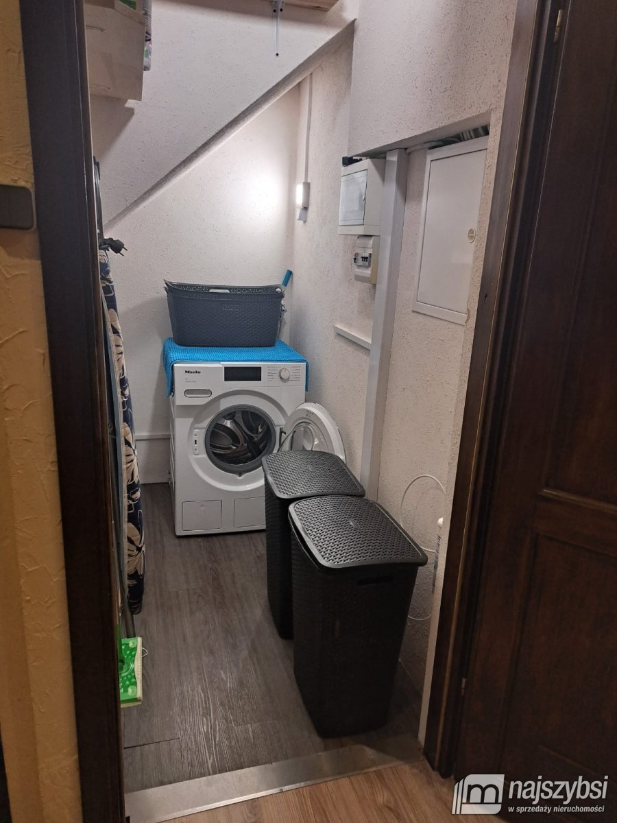 Krzywin -  dom wolnostojący z dużą działką (5)