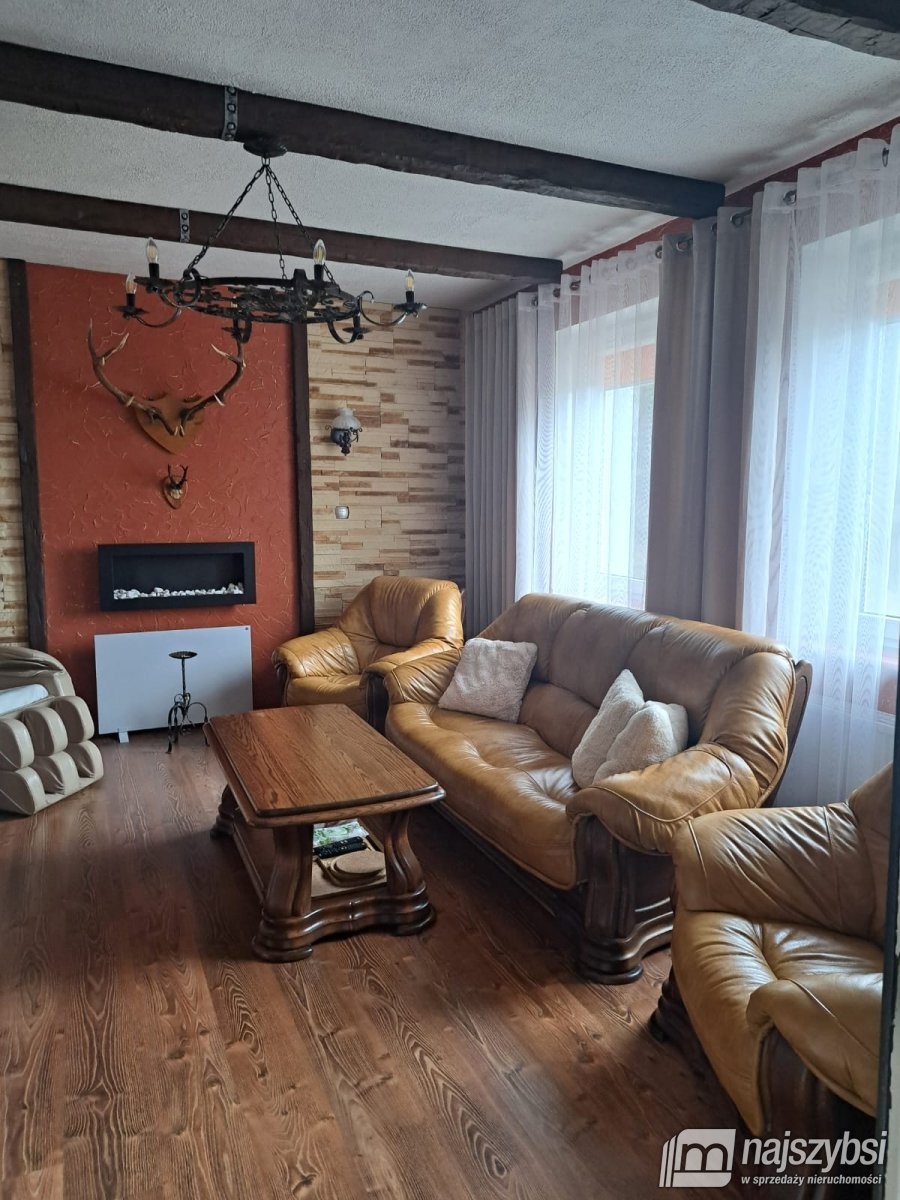 Krzywin -  dom wolnostojący z dużą działką (8)