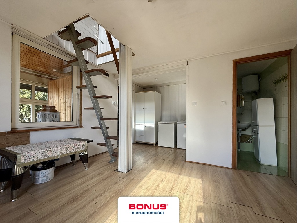 Duża działka z domkiem na Wyspie Puckiej (15)