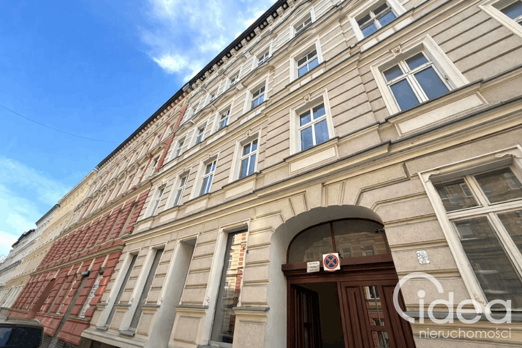 Centrum, piękna kawalerka po remoncie (13)