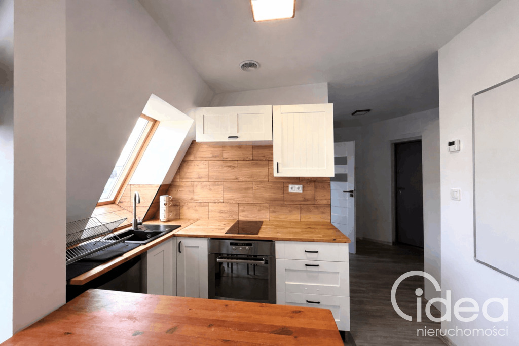 Centrum, piękna kawalerka po remoncie (1)