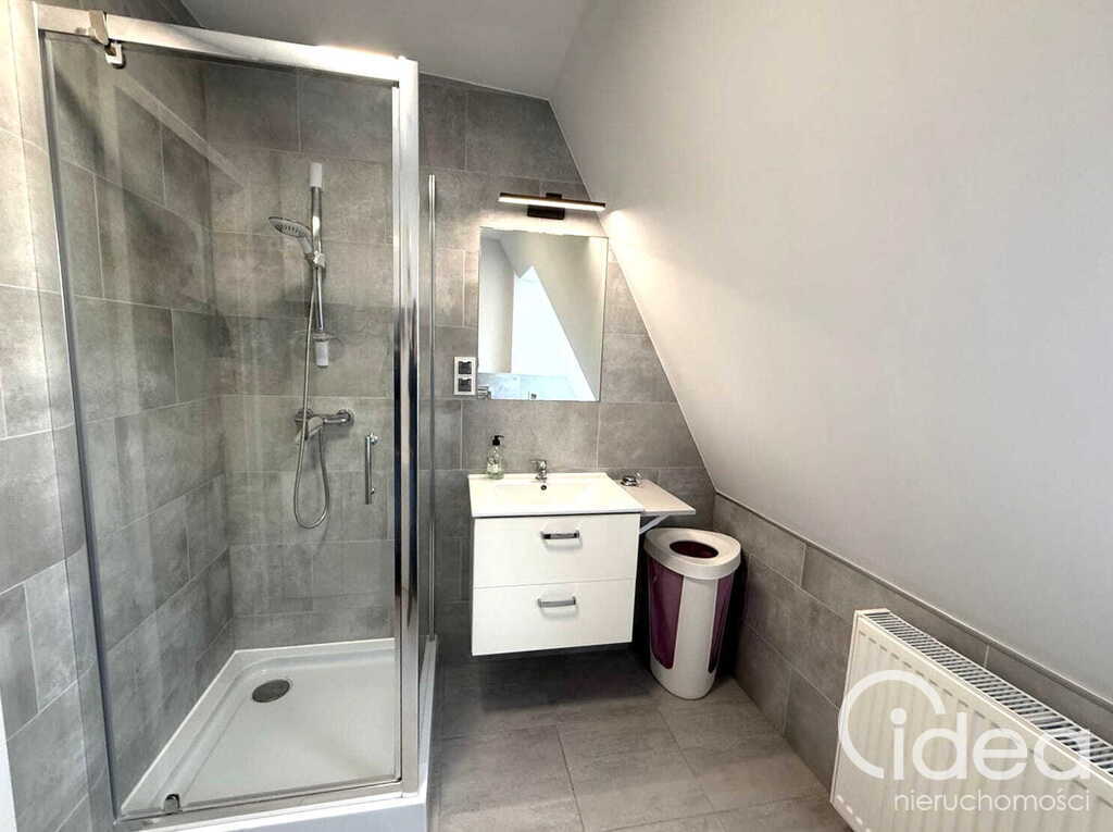 Centrum, piękna kawalerka po remoncie (5)