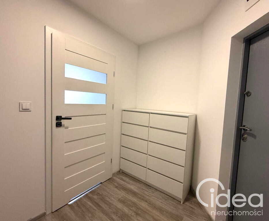 Centrum, piękna kawalerka po remoncie (9)