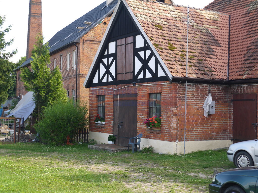 Do sprzedaży  3 budynki gospodarcze. (4)