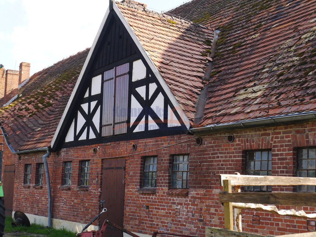 Do sprzedaży  3 budynki gospodarcze. (5)