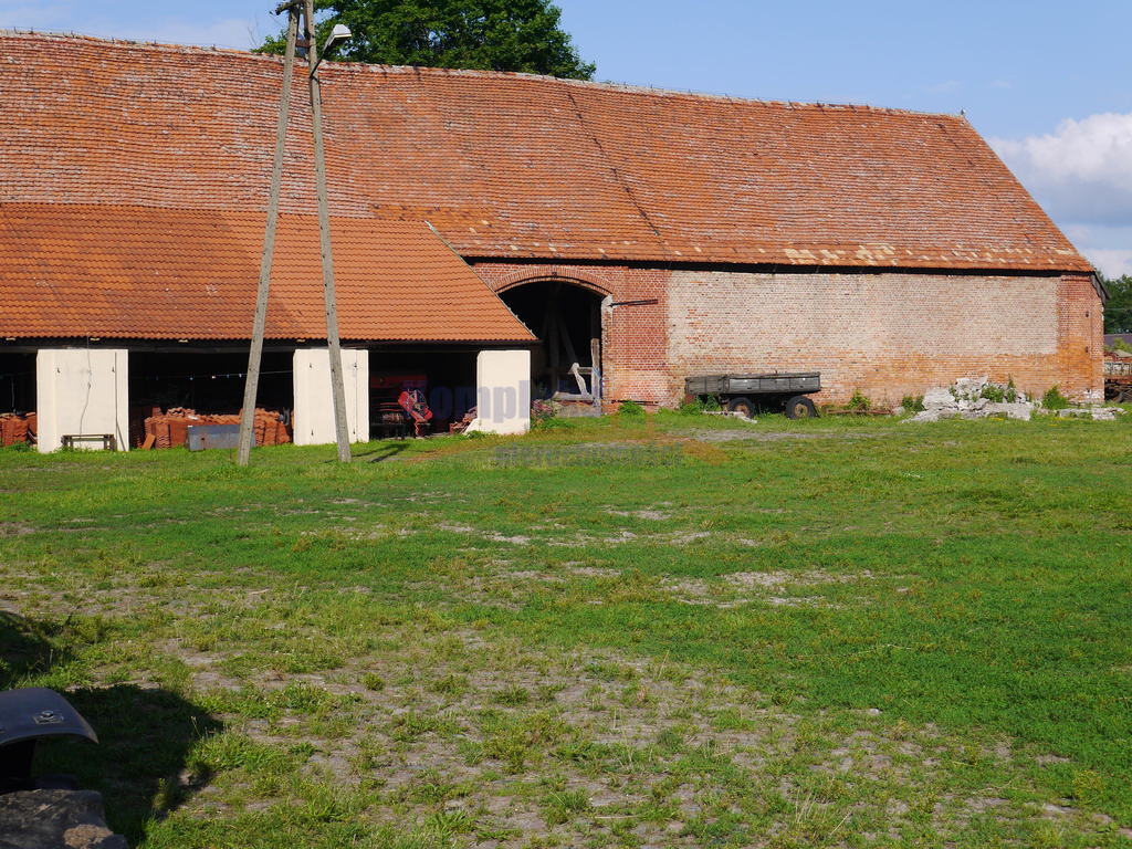 Do sprzedaży  3 budynki gospodarcze. (14)