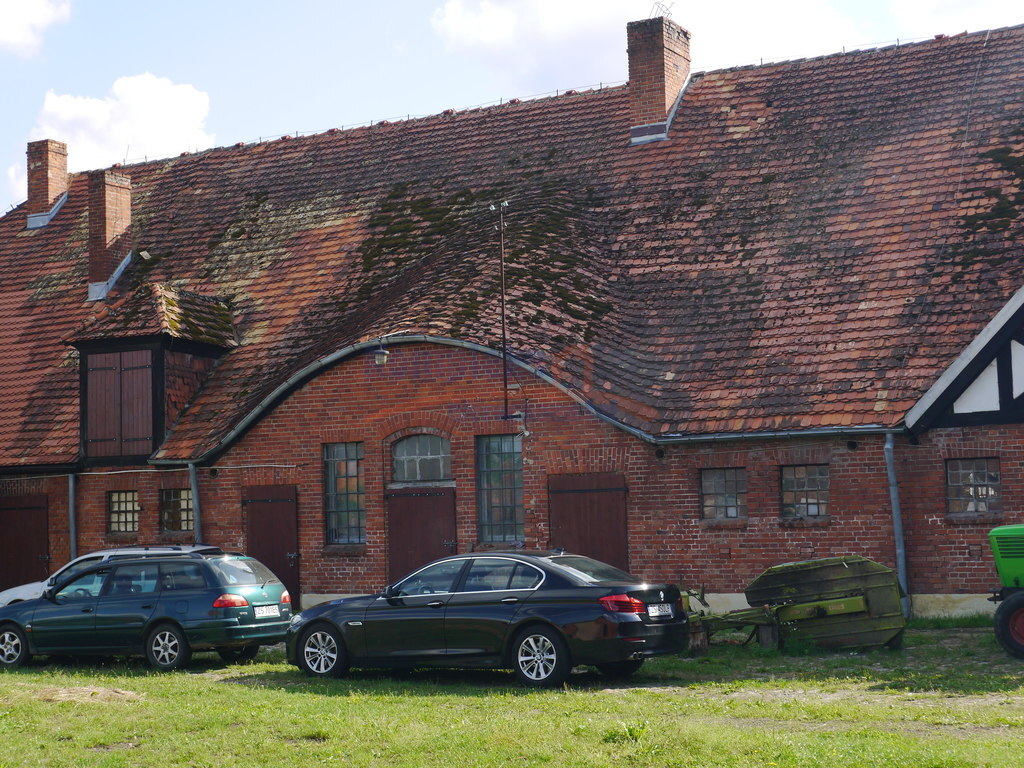 Do sprzedaży  3 budynki gospodarcze. (18)