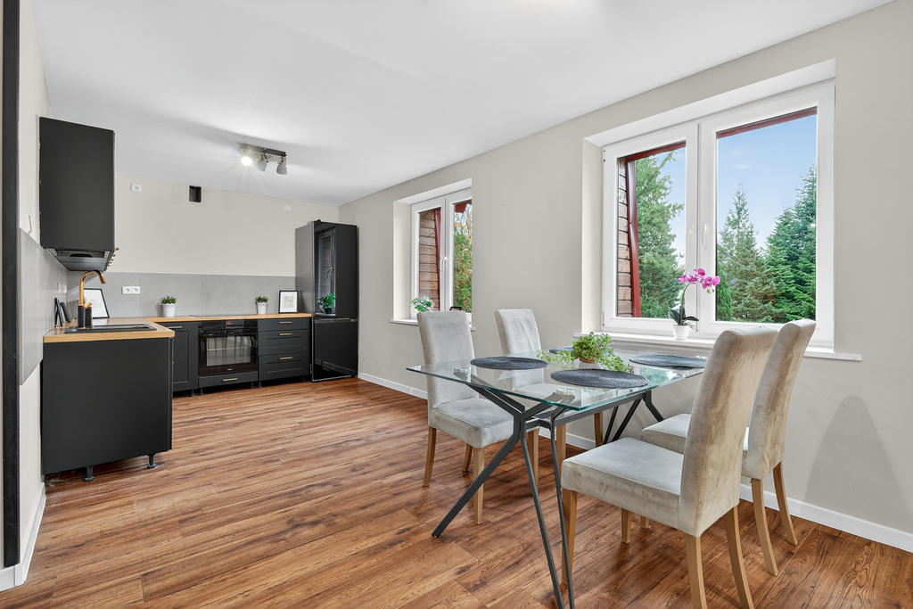 Klimatyczne 2 pokoje w dworku - hit! (3)