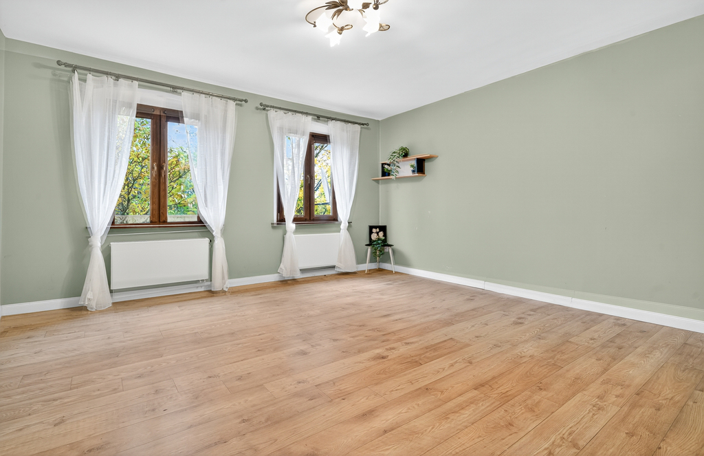 Mega okazja! 3 pokoje + garaż + ogród! (4)