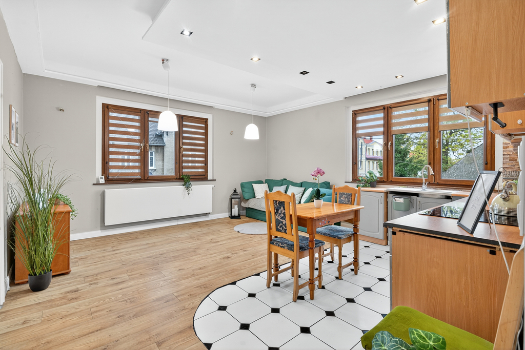 Mega okazja! 3 pokoje + garaż + ogród! (1)