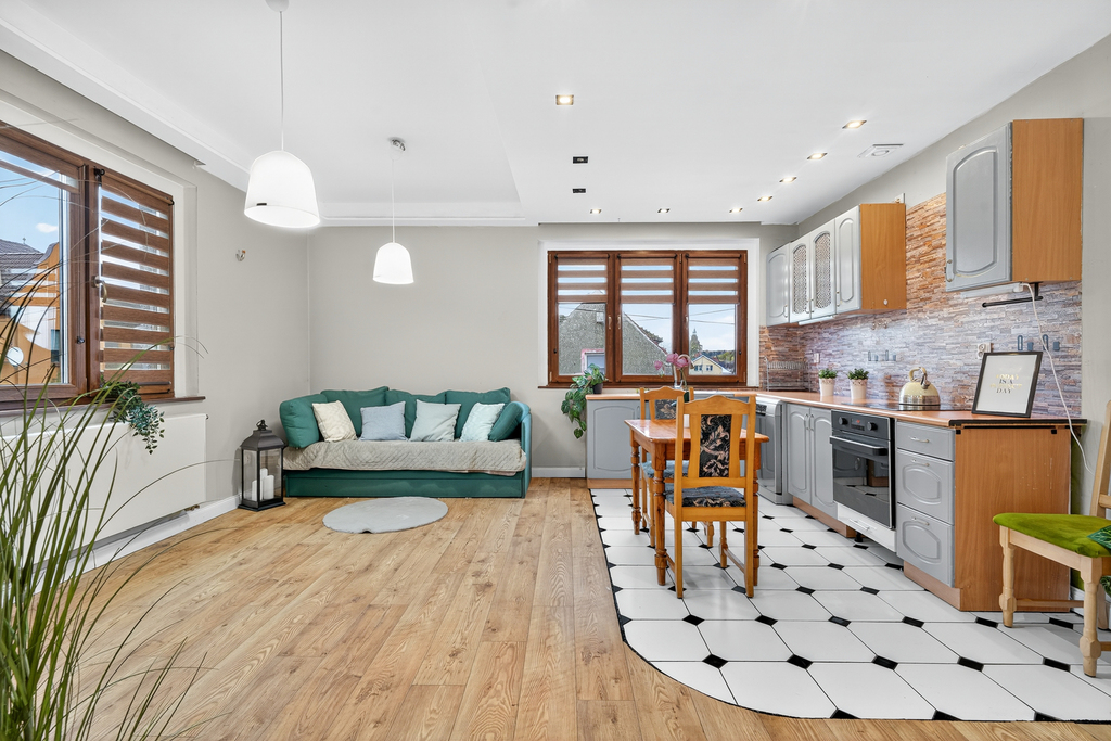 Mega okazja! 3 pokoje + garaż + ogród! (10)