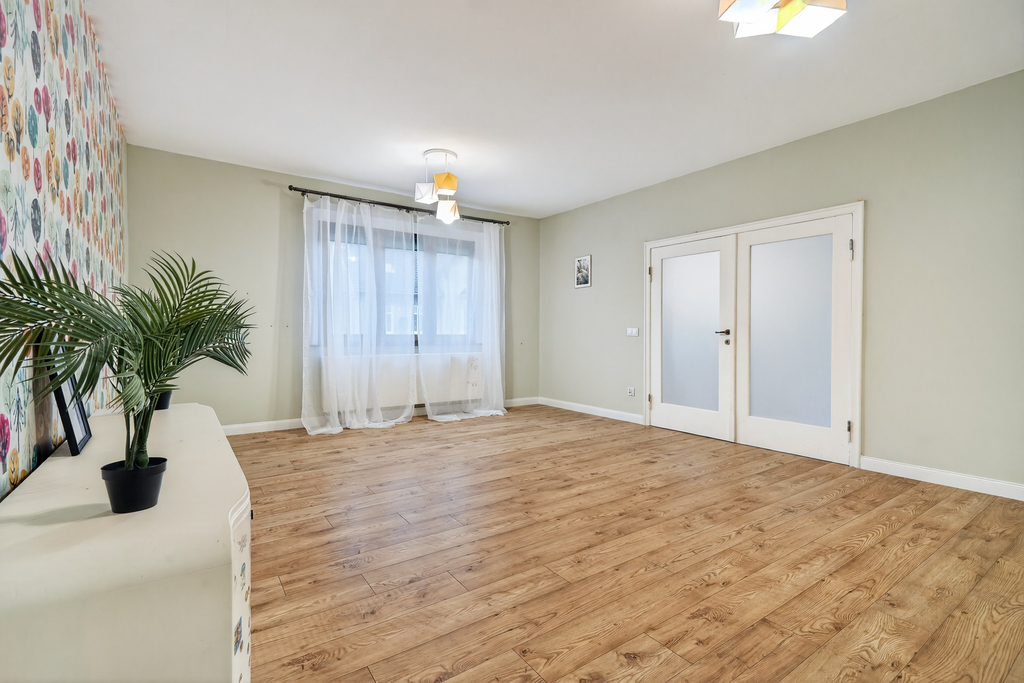 Mega okazja! 3 pokoje + garaż + ogród! (3)