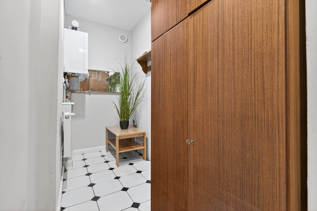 Mega okazja! 3 pokoje + garaż + ogród! (14)