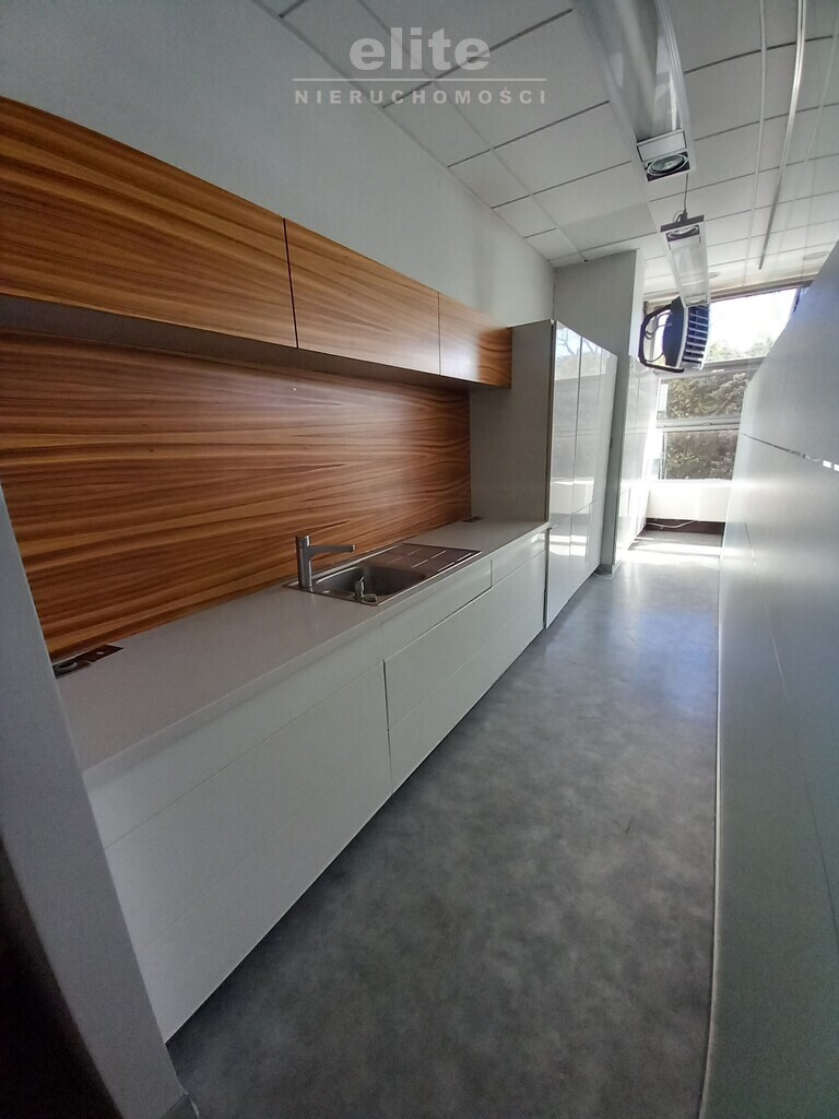 Wyjątkowy lokal użytkowy z widokiem na Odrę 202 m2 (13)