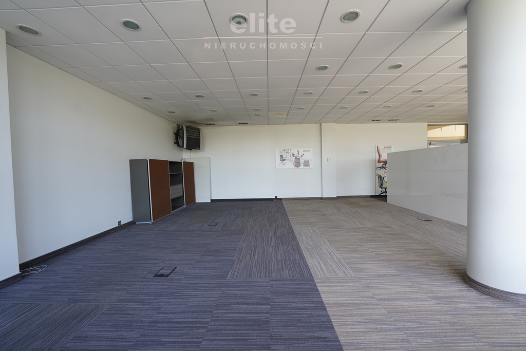 Wyjątkowy lokal użytkowy z widokiem na Odrę 202 m2 (5)