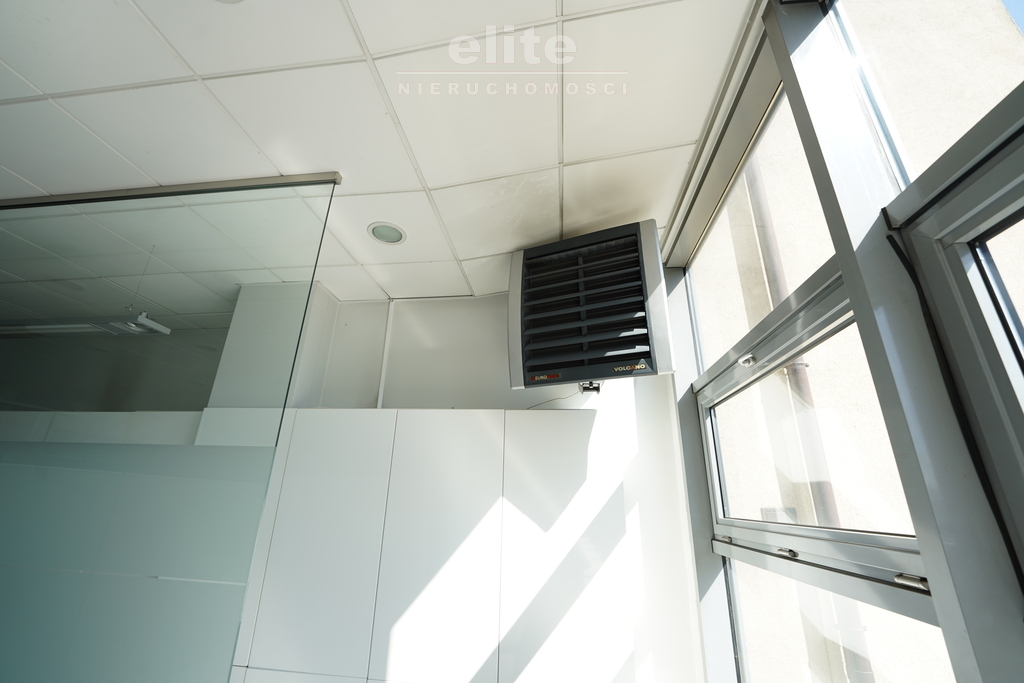 Wyjątkowy lokal użytkowy z widokiem na Odrę 202 m2 (15)