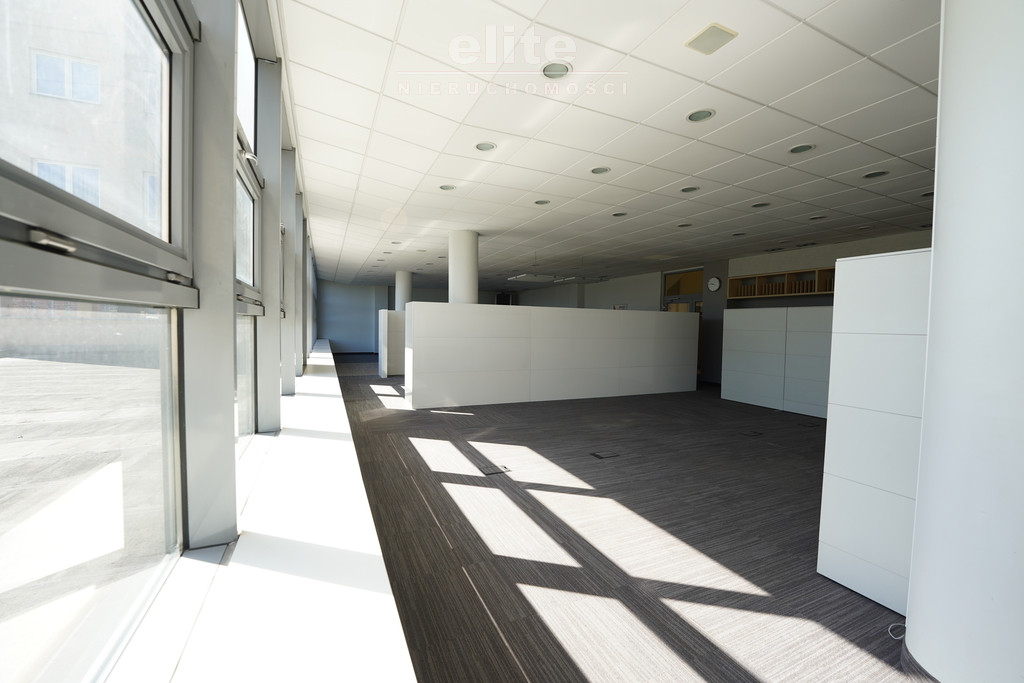 Wyjątkowy lokal użytkowy z widokiem na Odrę 202 m2 (11)