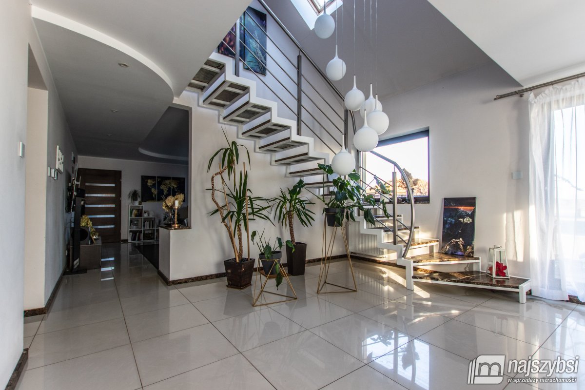 Żółwia Błoć - fotowoltaika, budynek gospodarczy (13)