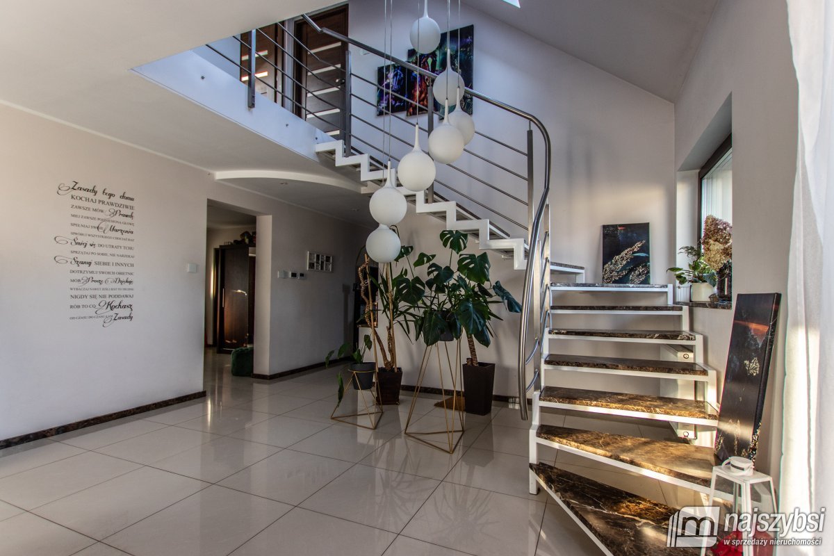 Żółwia Błoć - fotowoltaika, budynek gospodarczy (14)