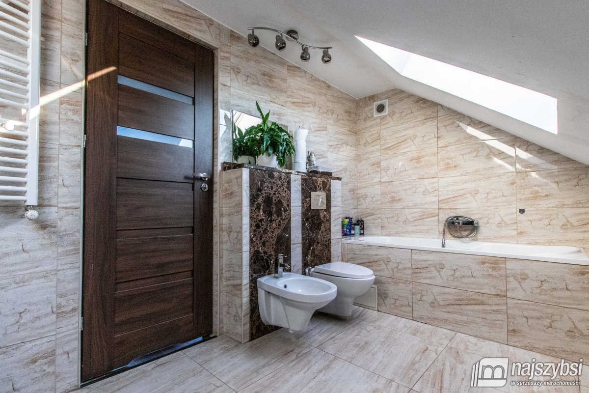 Żółwia Błoć - fotowoltaika, budynek gospodarczy (18)